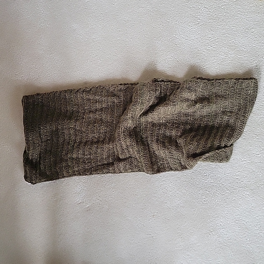 scarf - Picture 4 of 4